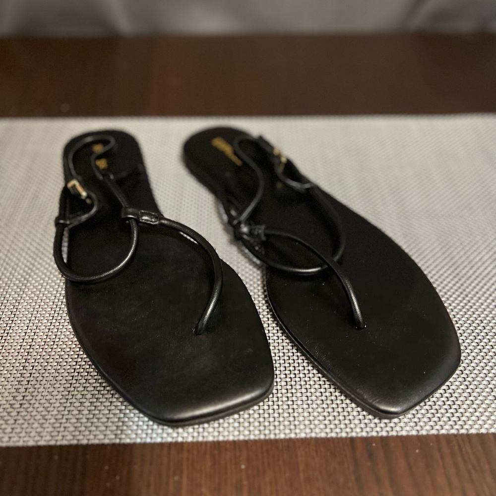 Express Woman’s Sandals Black Size 10